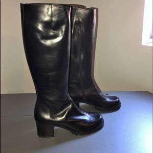 GUESS Black Boots - NEVER WORN Size 8